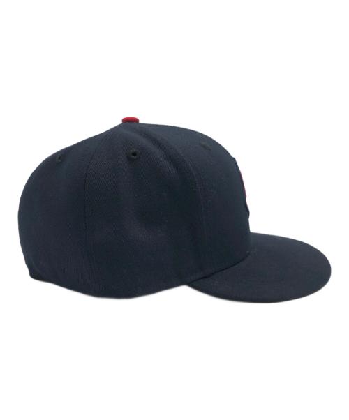 New Era（ニューエラ）New Era (ニューエラ) キャップ ブラック×レッド サイズ:7 1/2の古着・服飾アイテム