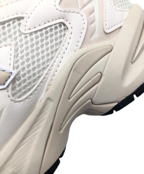 NEW BALANCE（ニューバランス）NEW BALANCE (ニューバランス) 725　スニーカー ホワイト サイズ:SIZE 28.5cm 未使用品の古着・服飾アイテム