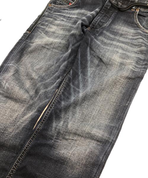 DIESEL（ディーゼル）DIESEL (ディーゼル) デニムパンツ インディゴ サイズ:71cm (W28)の古着・服飾アイテム
