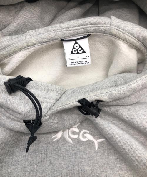 NIKE ACG（ナイキエーシージー）NIKE ACG (ナイキエーシージー) Graphic Hoodie AS ACG Dolphin グレー サイズ:SIZE Sの古着・服飾アイテム
