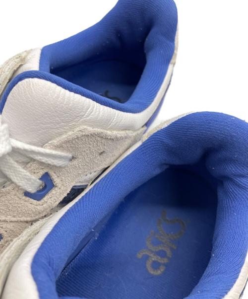 asics（アシックス）asics (アシックス) スニーカー ホワイト×ブルー サイズ:27の古着・服飾アイテム