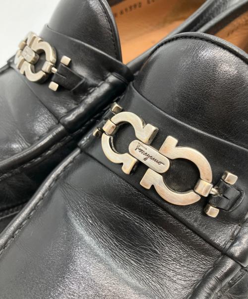 Salvatore Ferragamo（サルヴァトーレ フェラガモ）Salvatore Ferragamo (サルヴァトーレ フェラガモ) ビットローファー ブラック サイズ:SIZE 25.5cmの古着・服飾アイテム
