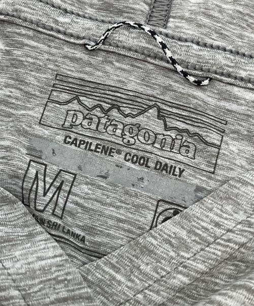 Patagonia（パタゴニア）Patagonia (パタゴニア) キャプリーンクールディリーフーディ グレー サイズ:SIZE Mの古着・服飾アイテム