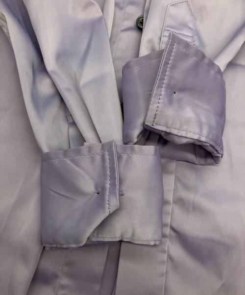 glamb（グラム）glamb (グラム) ジョジョの奇妙な冒険 (ジョジョノキミョウナボウケン) 長袖シャツ パープルの古着・服飾アイテム