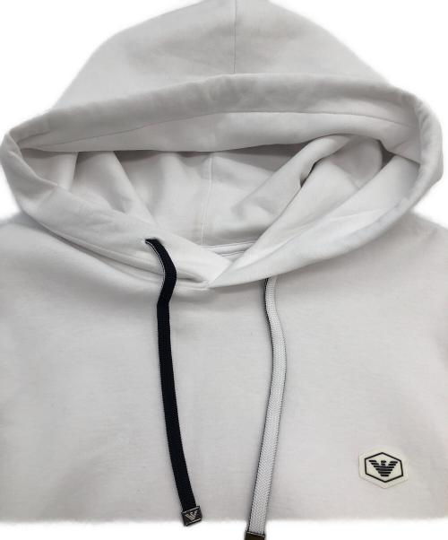 EMPORIO ARMANI（エンポリオアルマーニ）EMPORIO ARMANI (エンポリオアルマーニ) プルオーバーパーカー ホワイト サイズ:SIZE Sの古着・服飾アイテム