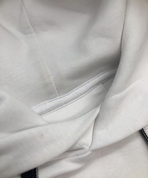 EMPORIO ARMANI（エンポリオアルマーニ）EMPORIO ARMANI (エンポリオアルマーニ) プルオーバーパーカー ホワイト サイズ:SIZE Sの古着・服飾アイテム