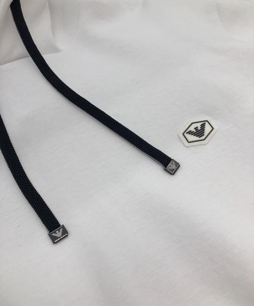 EMPORIO ARMANI（エンポリオアルマーニ）EMPORIO ARMANI (エンポリオアルマーニ) プルオーバーパーカー ホワイト サイズ:SIZE Sの古着・服飾アイテム