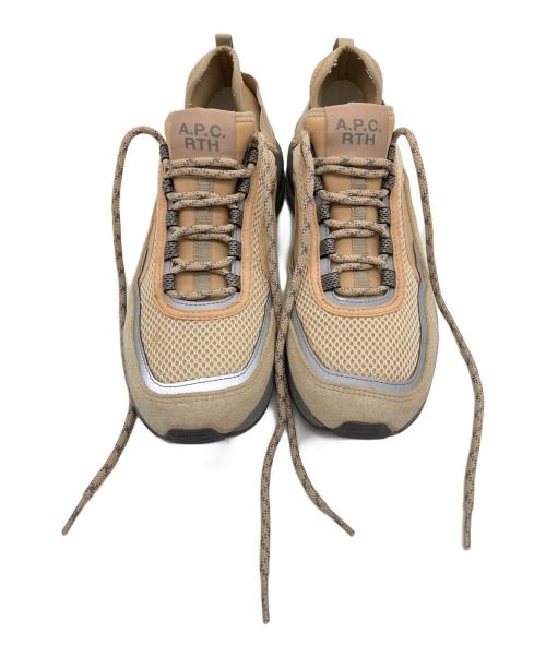 A.P.C.（アーペーセー）A.P.C. (アーペーセー) RTH (アールティーエイチ) スニーカー ベージュ サイズ:SIZE 25.5cmの古着・服飾アイテム