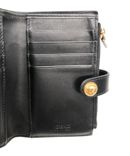 VERSACE（ヴェルサーチェ）VERSACE (ヴェルサーチェ) 2つ折り財布 ブラックの古着・服飾アイテム