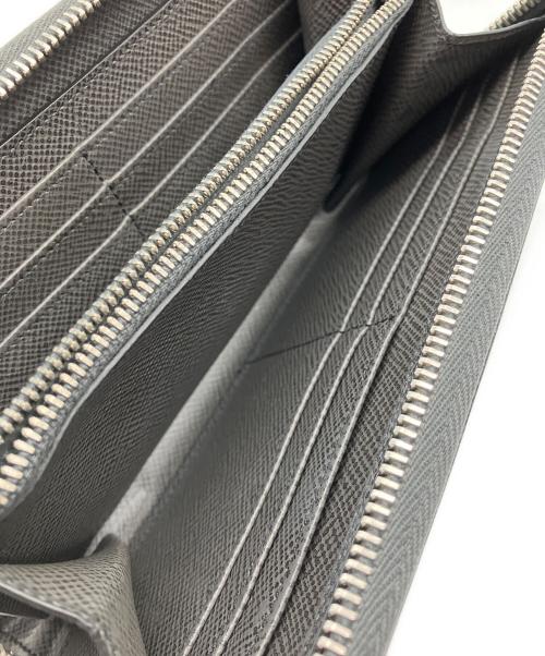 GLOBE-TROTTER（グローブトロッター）GLOBE-TROTTER (グローブトロッター) ラウンドファスナー財布 グレーの古着・服飾アイテム