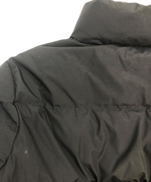 Calvin Klein Jeans（カルバンクラインジーンズ）Calvin Klein Jeans (カルバンクラインジーンズ) スタンドカラーダウンジャケット ブラック サイズ:SIZE Sの古着・服飾アイテム