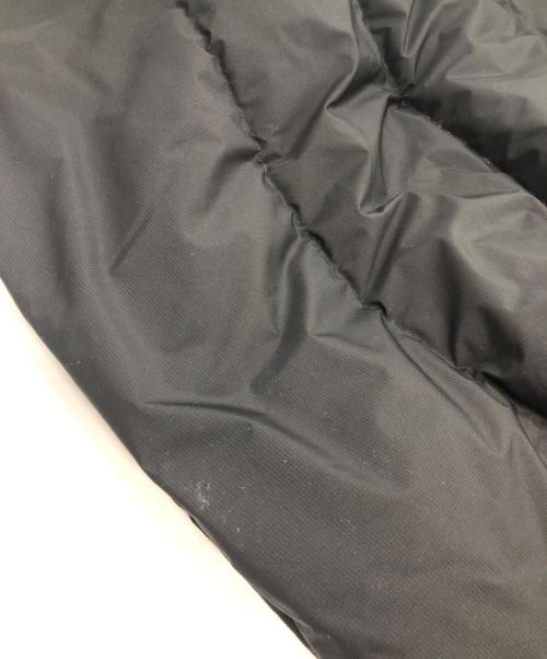 Calvin Klein Jeans（カルバンクラインジーンズ）Calvin Klein Jeans (カルバンクラインジーンズ) スタンドカラーダウンジャケット ブラック サイズ:SIZE Sの古着・服飾アイテム