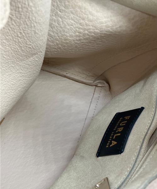 FURLA（フルラ）FURLA (フルラ) ホーボーバッグ ベージュの古着・服飾アイテム