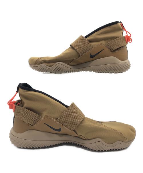 NIKE ACG（ナイキエーシージー）NIKE ACG (ナイキエーシージー) スニーカー ベージュ サイズ:28㎝の古着・服飾アイテム
