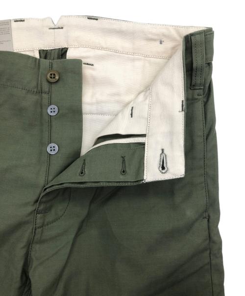 NUDIE JEANS（ヌーディー・ジーンズ）NUDIE JEANS (ヌーディー・ジーンズ) テーパードパンツ カーキ サイズ:SIZE 76cm (W30)の古着・服飾アイテム