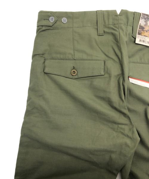 NUDIE JEANS（ヌーディー・ジーンズ）NUDIE JEANS (ヌーディー・ジーンズ) テーパードパンツ カーキ サイズ:SIZE 76cm (W30)の古着・服飾アイテム