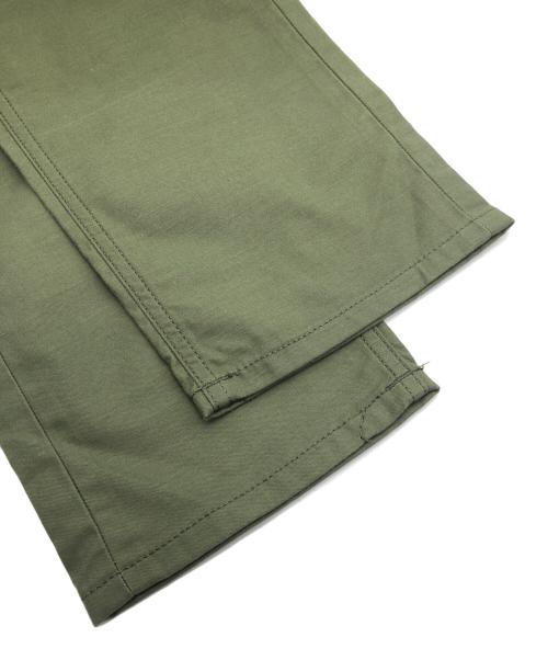NUDIE JEANS（ヌーディー・ジーンズ）NUDIE JEANS (ヌーディー・ジーンズ) テーパードパンツ カーキ サイズ:SIZE 76cm (W30)の古着・服飾アイテム