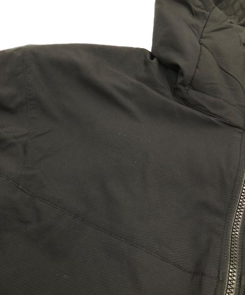 ARC'TERYX（アークテリクス）ARC'TERYX (アークテリクス) フーデッドジャケット ブラック サイズ:SIZE Mの古着・服飾アイテム