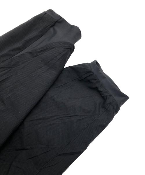 ARC'TERYX（アークテリクス）ARC'TERYX (アークテリクス) フーデッドジャケット ブラック サイズ:SIZE Mの古着・服飾アイテム