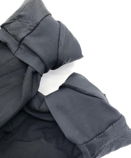 ARC'TERYX（アークテリクス）ARC'TERYX (アークテリクス) フーデッドジャケット ブラック サイズ:SIZE Mの古着・服飾アイテム