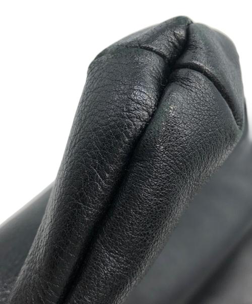 ANYA HINDMARCH（アニヤ・ハインドマーチ）ANYA HINDMARCH (アニヤ・ハインドマーチ) ショルダーバッグ ブラックの古着・服飾アイテム