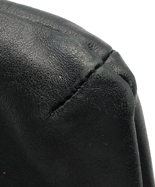 ANYA HINDMARCH（アニヤ・ハインドマーチ）ANYA HINDMARCH (アニヤ・ハインドマーチ) ショルダーバッグ ブラックの古着・服飾アイテム