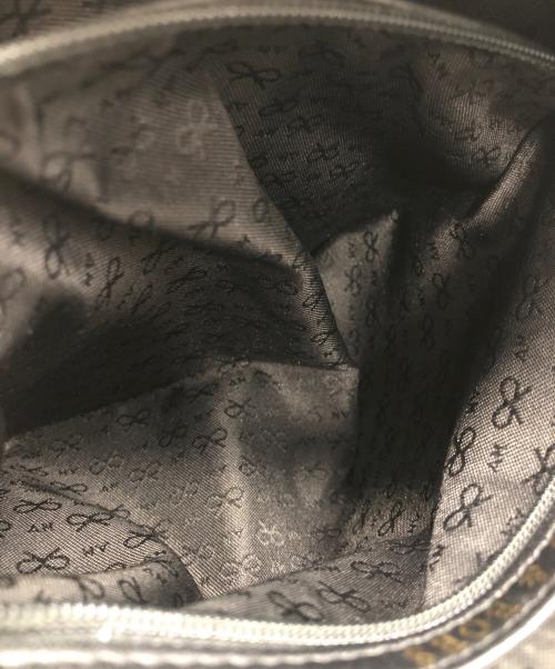 ANYA HINDMARCH（アニヤ・ハインドマーチ）ANYA HINDMARCH (アニヤ・ハインドマーチ) ショルダーバッグ ブラックの古着・服飾アイテム