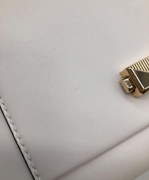 MICHAEL KORS（マイケル・コース）MICHAEL KORS (マイケル・コース) ショルダーバッグ ホワイトの古着・服飾アイテム