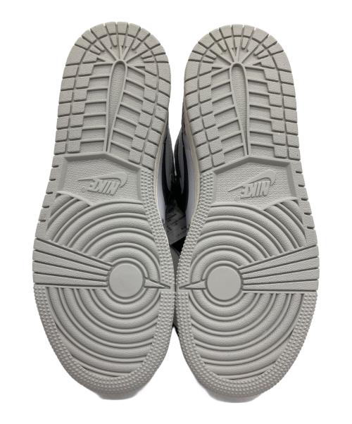 NIKE（ナイキ）NIKE (ナイキ) AIR JORDAN 1 RETRO HIGH OG GS　スニーカー グレー×ホワイト サイズ:SIZE 22.5cmの古着・服飾アイテム