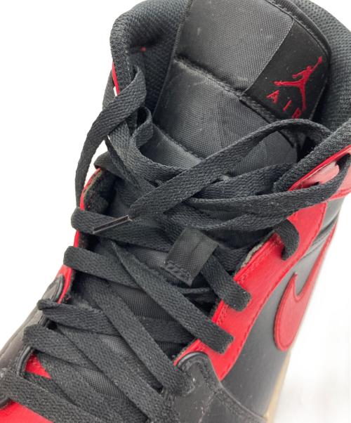 NIKE（ナイキ）NIKE (ナイキ) Air Jordan 1 Mid　ハイカットスニーカー レッド×ブラック サイズ:SIZE 30cmの古着・服飾アイテム