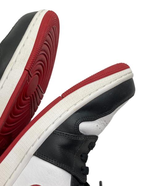 NIKE（ナイキ）NIKE (ナイキ) Air Jordan 1 Mid　ハイカットスニーカー ブラック×ホワイト サイズ:SIZE 30cmの古着・服飾アイテム