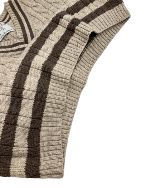 oldderby Knitwear（オールドダービーニットウェア）oldderby Knitwear (オールドダービーニットウェア) ニットベスト ベージュ サイズ:Freeの古着・服飾アイテム