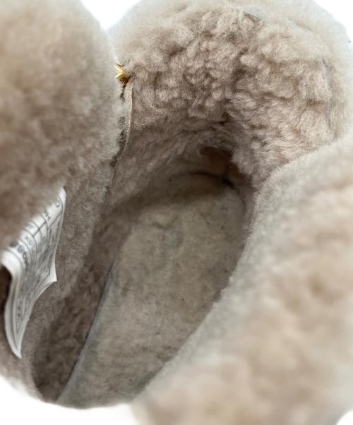 UGG（アグ）UGG (アグ) ショートブーツ ベージュ サイズ:23の古着・服飾アイテム