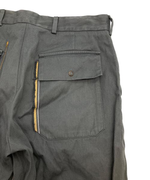 MIU MIU（ミュウミュウ）MIU MIU (ミュウミュウ) パンツ グレー サイズ:SIZE Sの古着・服飾アイテム