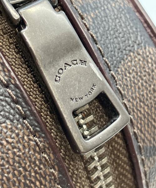 COACH（コーチ）COACH (コーチ) ミニ セレナ クロスボディ ダークブラウン×ピンクの古着・服飾アイテム