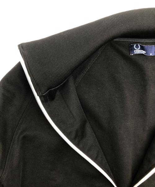 FRED PERRY（フレッドペリー）FRED PERRY (フレッドペリー) トラックジャケット ブラック×ホワイト サイズ:SIZE Mの古着・服飾アイテム