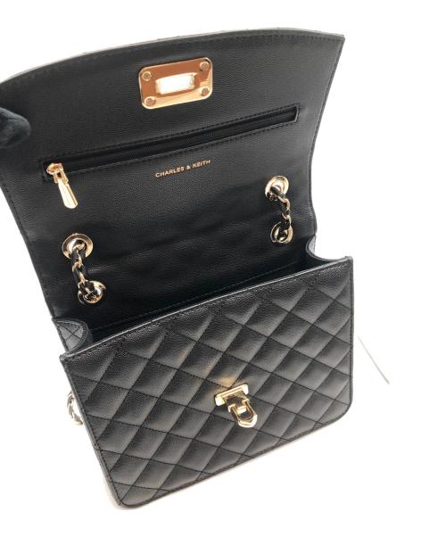 CHARLES & KEITH（チャールズアンドキース）CHARLES & KEITH (チャールズアンドキース) cressida　ショルダーバッグの古着・服飾アイテム