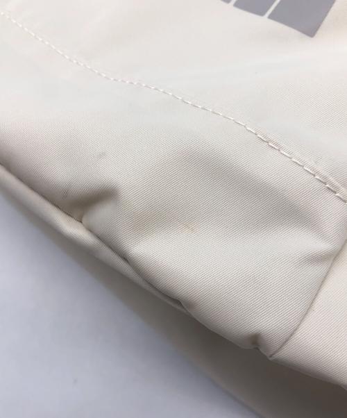 THE NORTH FACE（ザ ノース フェイス）THE NORTH FACE (ザ ノース フェイス) ショルダーバッグ ホワイトの古着・服飾アイテム