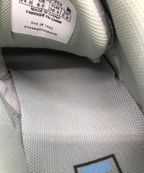 FILA（フィラ）FILA (フィラ) スニーカー ライトグレー×ホワイト サイズ:24の古着・服飾アイテム