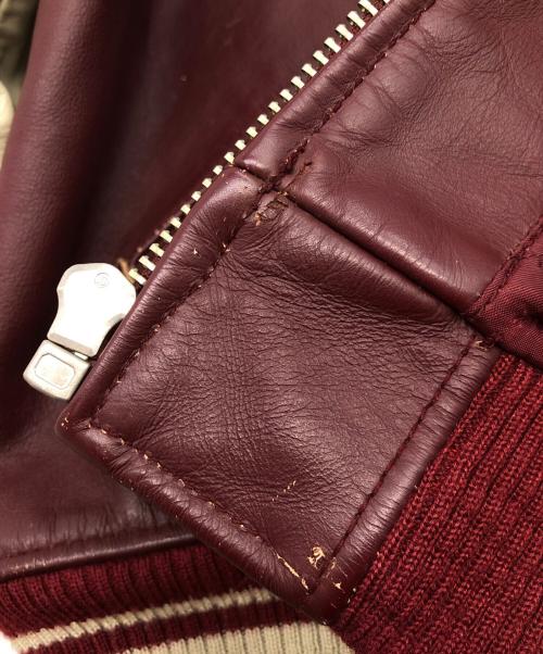 AVIREX（アヴィレックス）AVIREX (アヴィレックス) スタジャン レッド×ベージュ サイズ:SIZE Lの古着・服飾アイテム