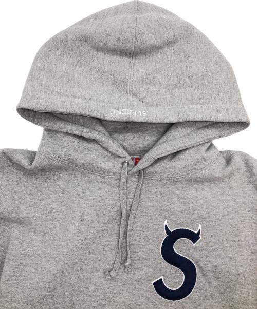 SUPREME（シュプリーム）SUPREME (シュプリーム) S Logo Hooded Sweatshirt グレー サイズ:SIZE Mの古着・服飾アイテム