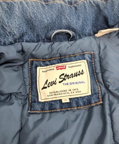 LEVI'S（リーバイス）LEVI'S (リーバイス) 中綿ジャケット インディゴ サイズ:SIZE Mの古着・服飾アイテム