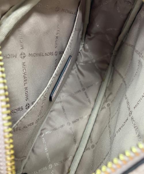 MICHAEL KORS（マイケル・コース）MICHAEL KORS (マイケル・コース) ショルダーバッグ ピンクの古着・服飾アイテム