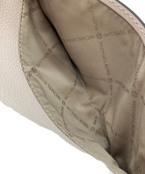 MICHAEL KORS（マイケル・コース）MICHAEL KORS (マイケル・コース) ショルダーバッグ ピンクの古着・服飾アイテム