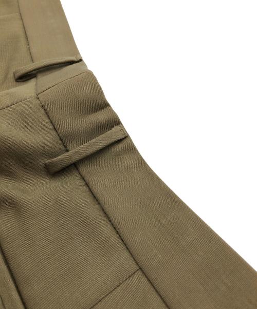 TOMORROW LAND PILGRIM（トゥモローランド ピルグリム）TOMORROW LAND PILGRIM (トゥモローランド ピルグリム) テックウールイン2プリーツトラウザーズ カーキ サイズ:SIZE 44の古着・服飾アイテム