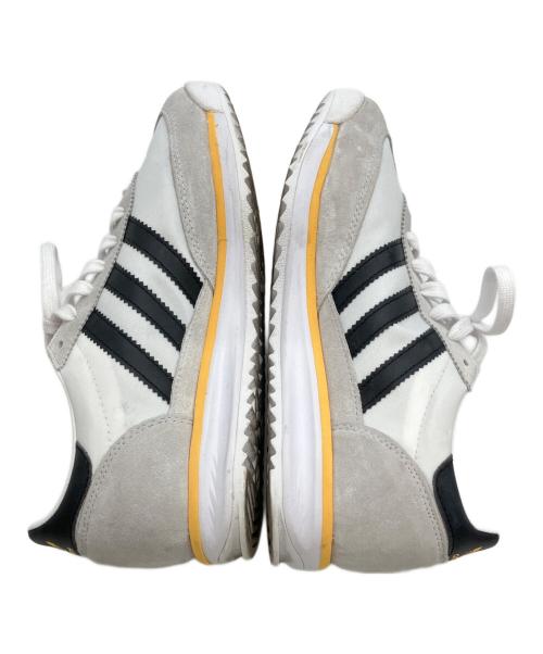 adidas（アディダス）adidas (アディダス) スニーカー グレー サイズ:24.5の古着・服飾アイテム