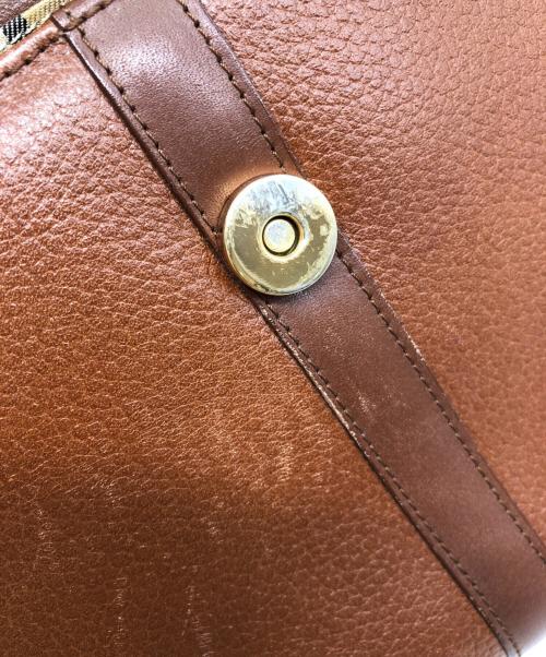 Burberry's（バーバリー）Burberry's (バーバリー) ショルダーバッグ ブラウンの古着・服飾アイテム