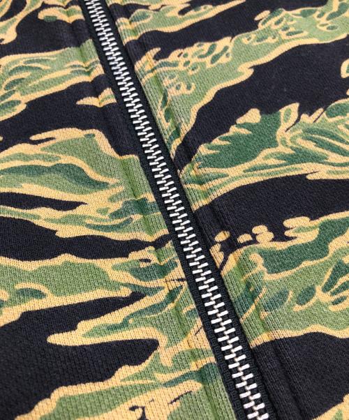 UNDEFEATED（アンディフィーテッド）UNDEFEATED (アンディフィーテッド) ジップパーカー ブラック×グリーン サイズ:SIZE Mの古着・服飾アイテム