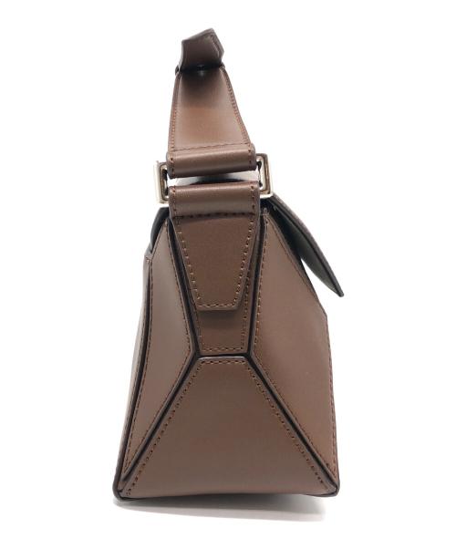 CHARLES & KEITH（チャールズアンドキース）CHARLES & KEITH (チャールズアンドキース) ショルダーバッグ ブラウンの古着・服飾アイテム
