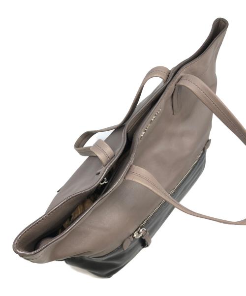 MIU MIU（ミュウミュウ）MIU MIU (ミュウミュウ) トートバッグ ブラウン×ブラックの古着・服飾アイテム